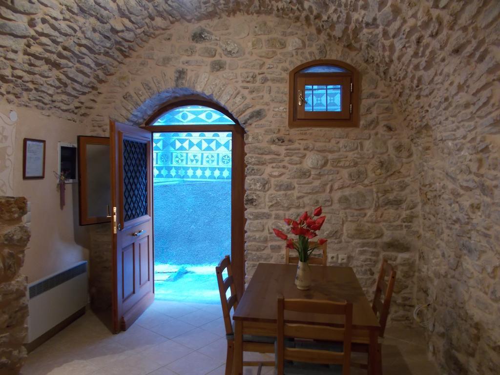 Traditional Guest House Chrisyis Pyrgi  Экстерьер фото